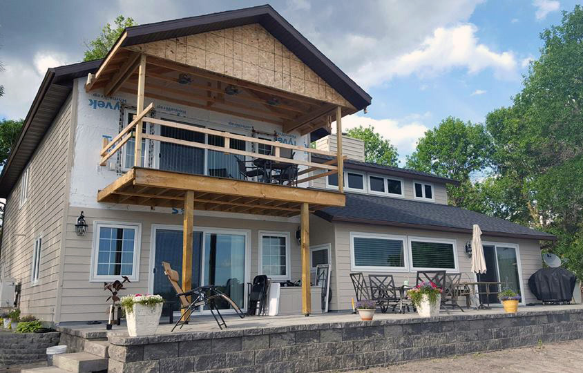 In-progress spec home with an open balcony space and elegant design