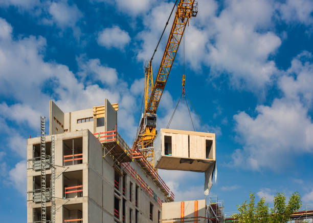 Crane installs modular housing unit in Modular Home Builder project